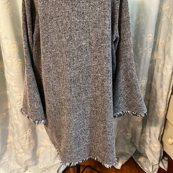 Ellie & Jane tunic dress
USED
Boots and scarf not included - Picture 6 of 9